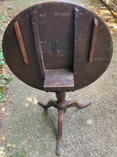 Load image into Gallery viewer, Antique Tilt Top Oak Table
