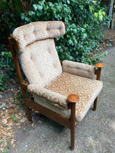 Load image into Gallery viewer, Vintage Unusual Armchair
