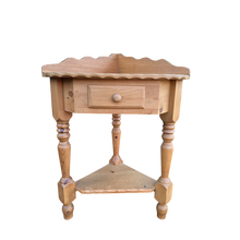 Load image into Gallery viewer, Solid Pine Corner Occasional Table
