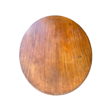 Load image into Gallery viewer, 19th Century Mahogany Oval Dining Table on cabriole legs
