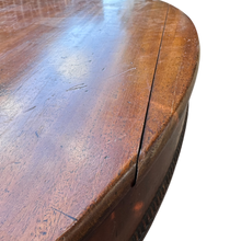 Load image into Gallery viewer, 19th Century Mahogany Oval Dining Table on cabriole legs
